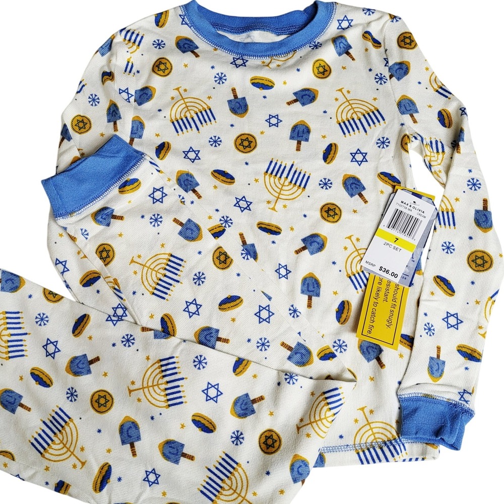 Max and Olivia Hanukkah Kids Pajama Set Size 7 Cream Dreidels Menorahs‎ NWT